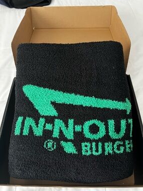 In-N-Out Blanket